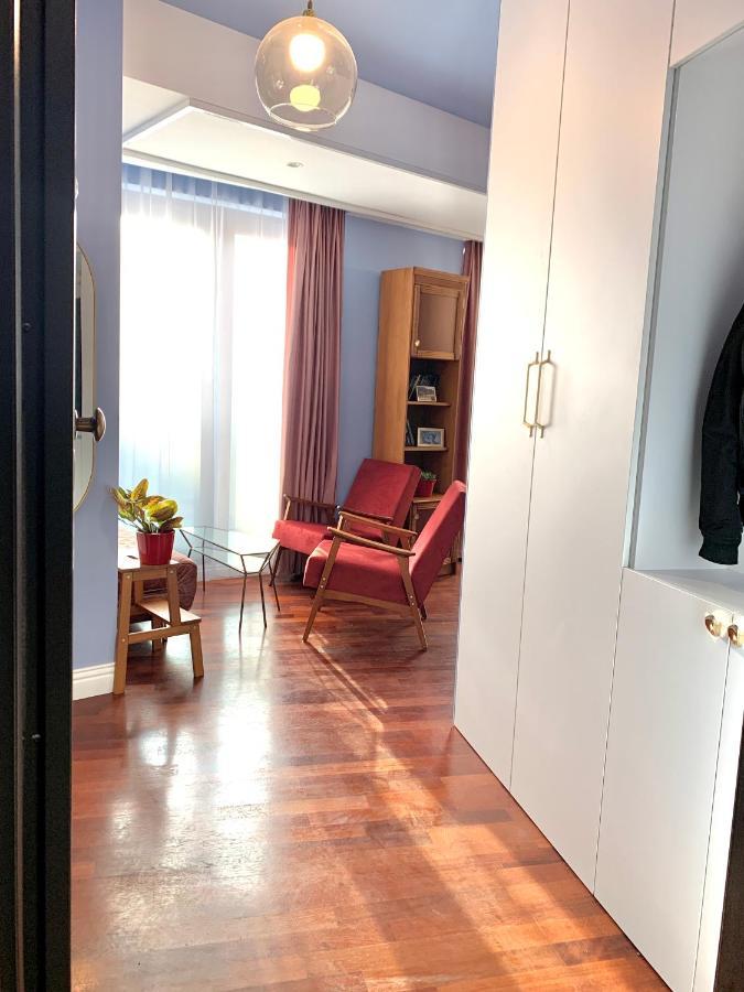 Downtown Italian Studio Bukarest Exterior foto
